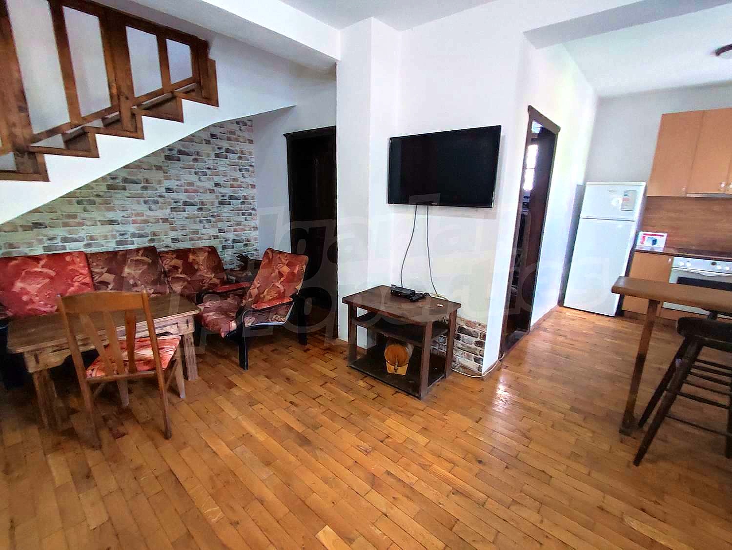 Gallery Picture 10