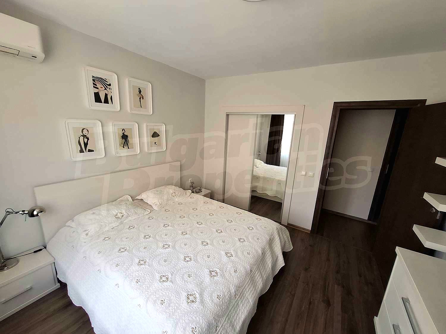 Gallery Picture 10
