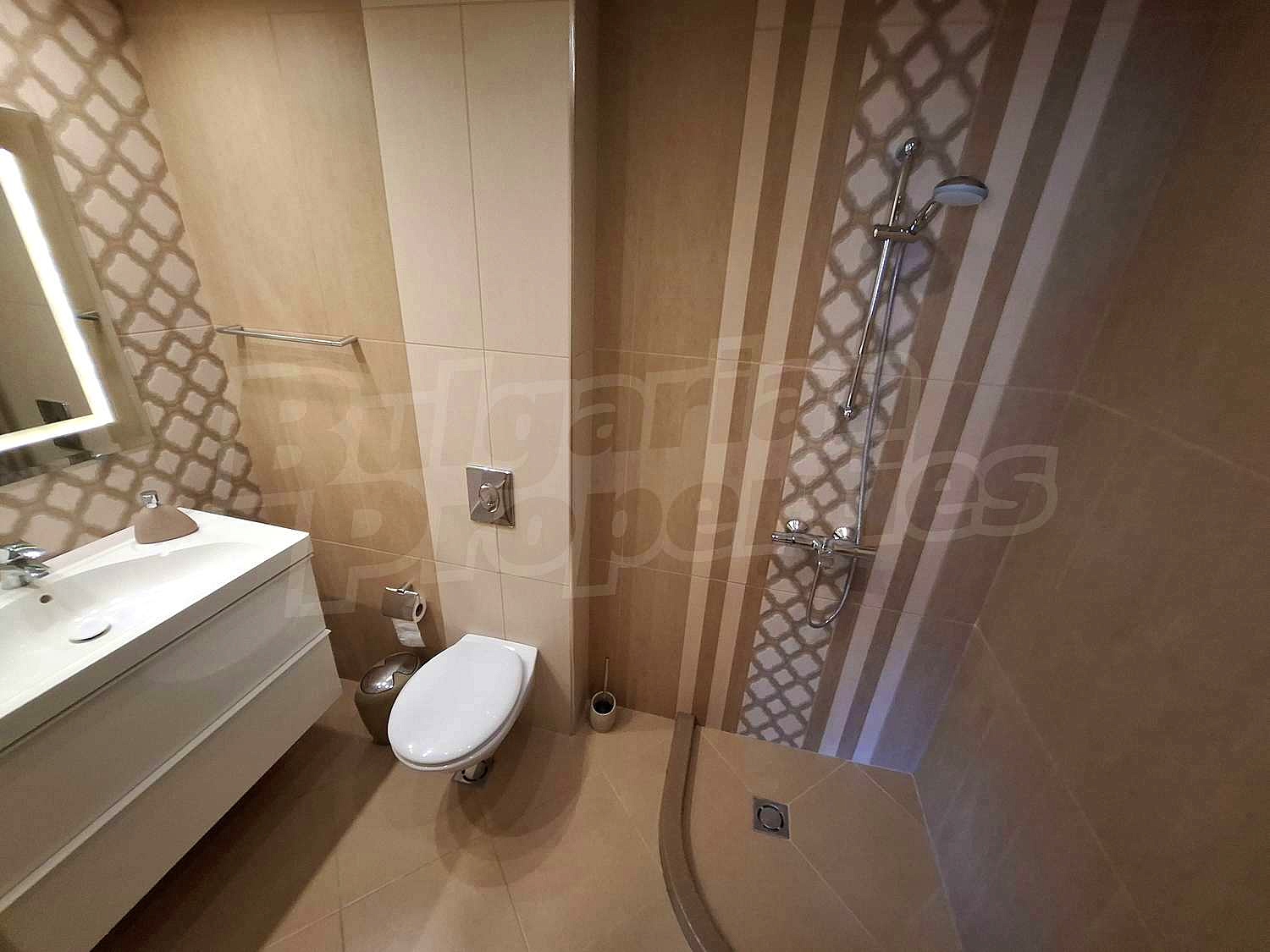 Gallery Picture 25