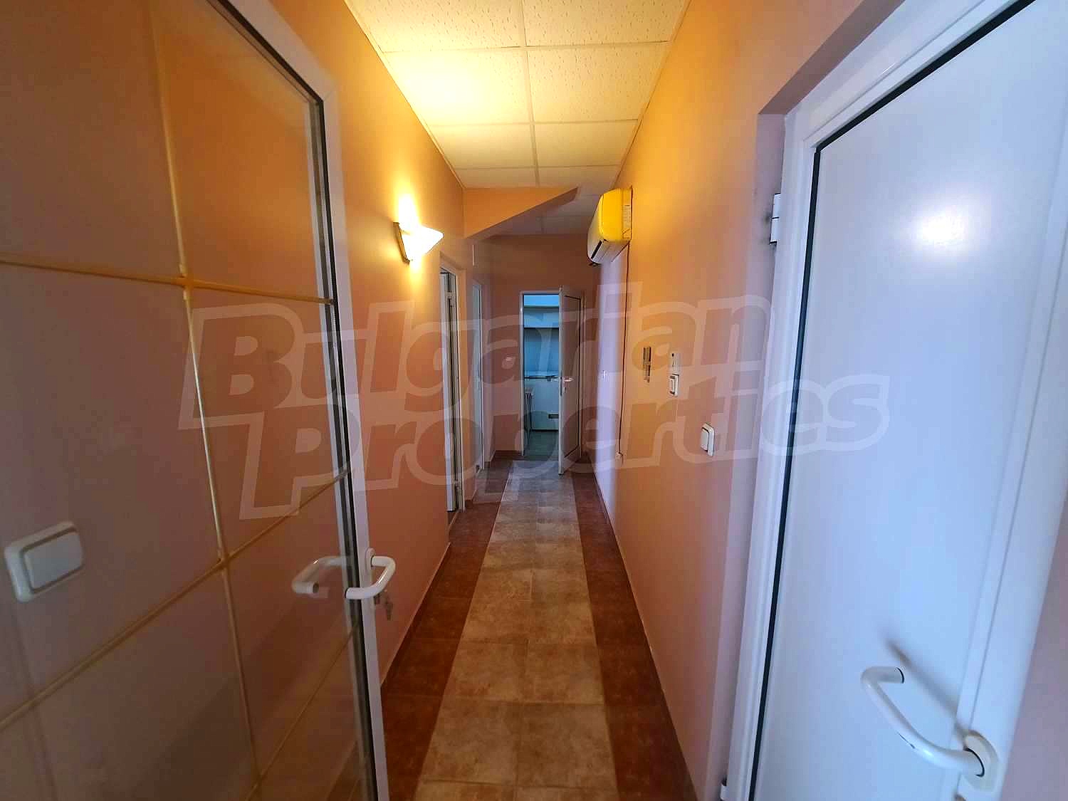 Gallery Picture 17