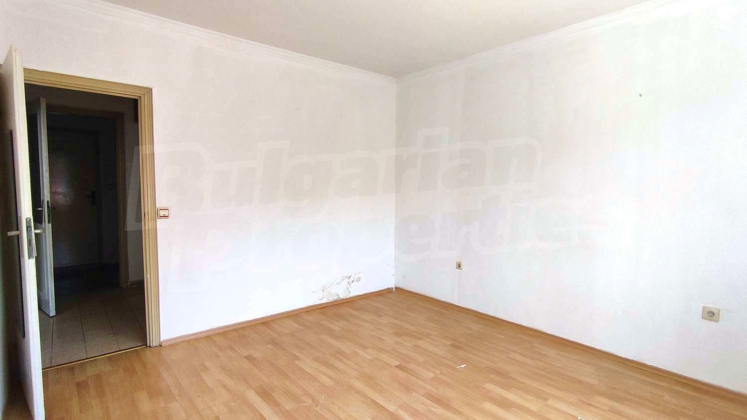 Gallery Picture 14