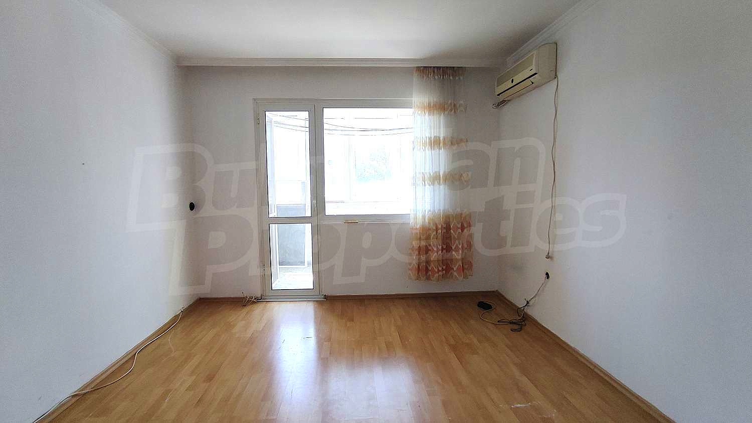 Gallery Picture 15