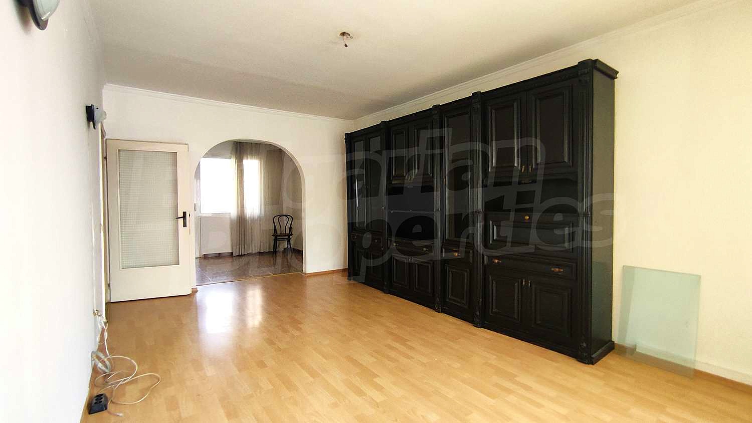 Gallery Picture 2