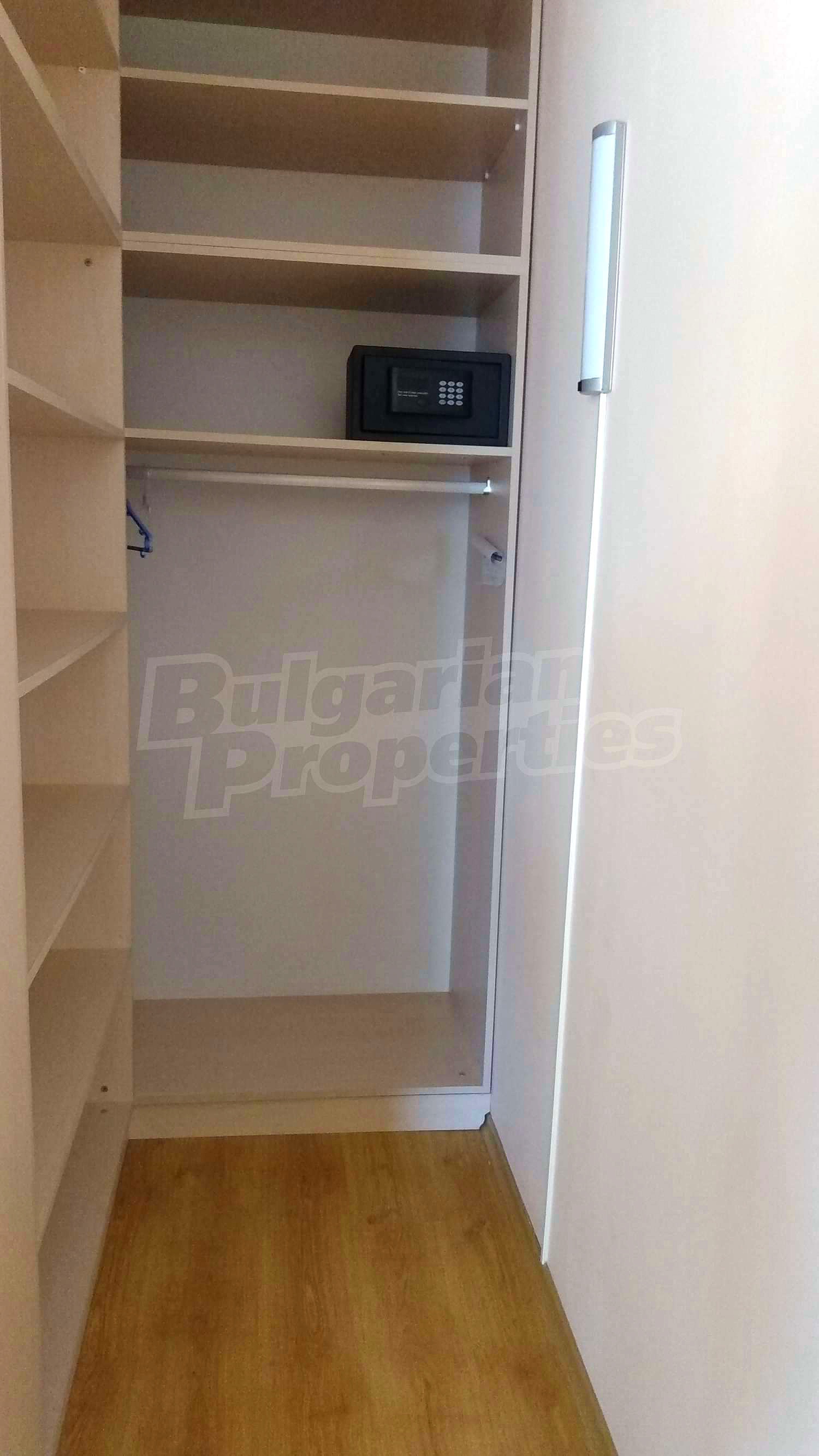 Gallery Picture 31