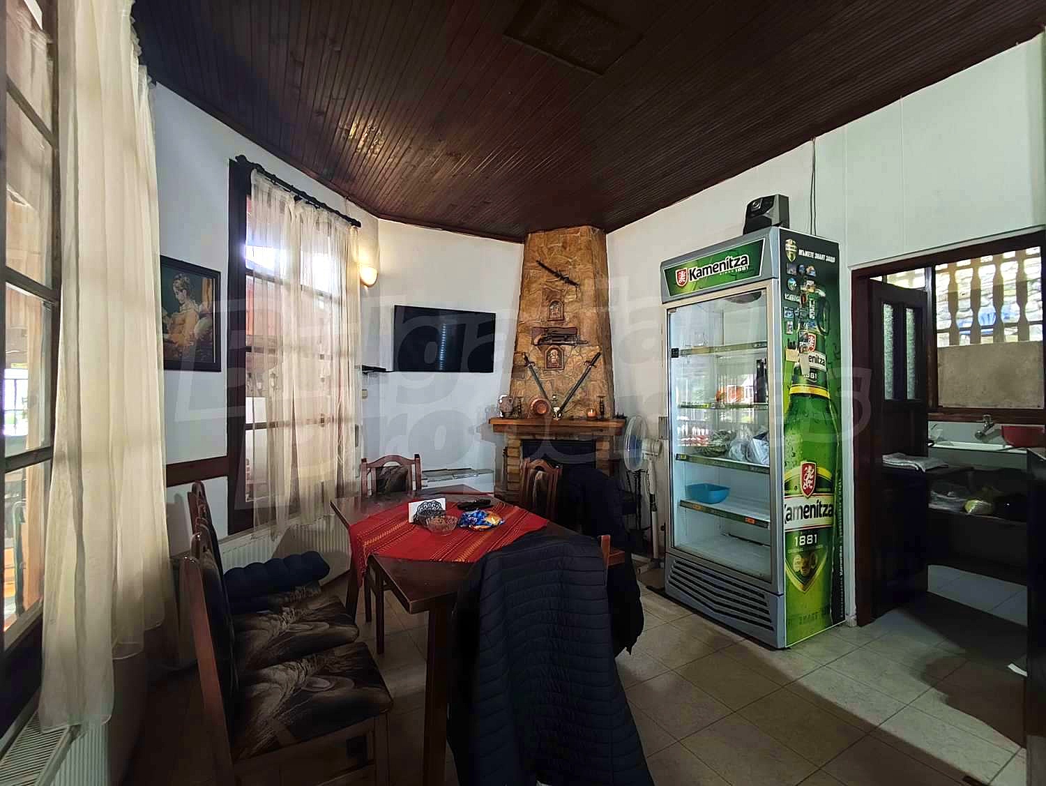 Gallery Picture 15