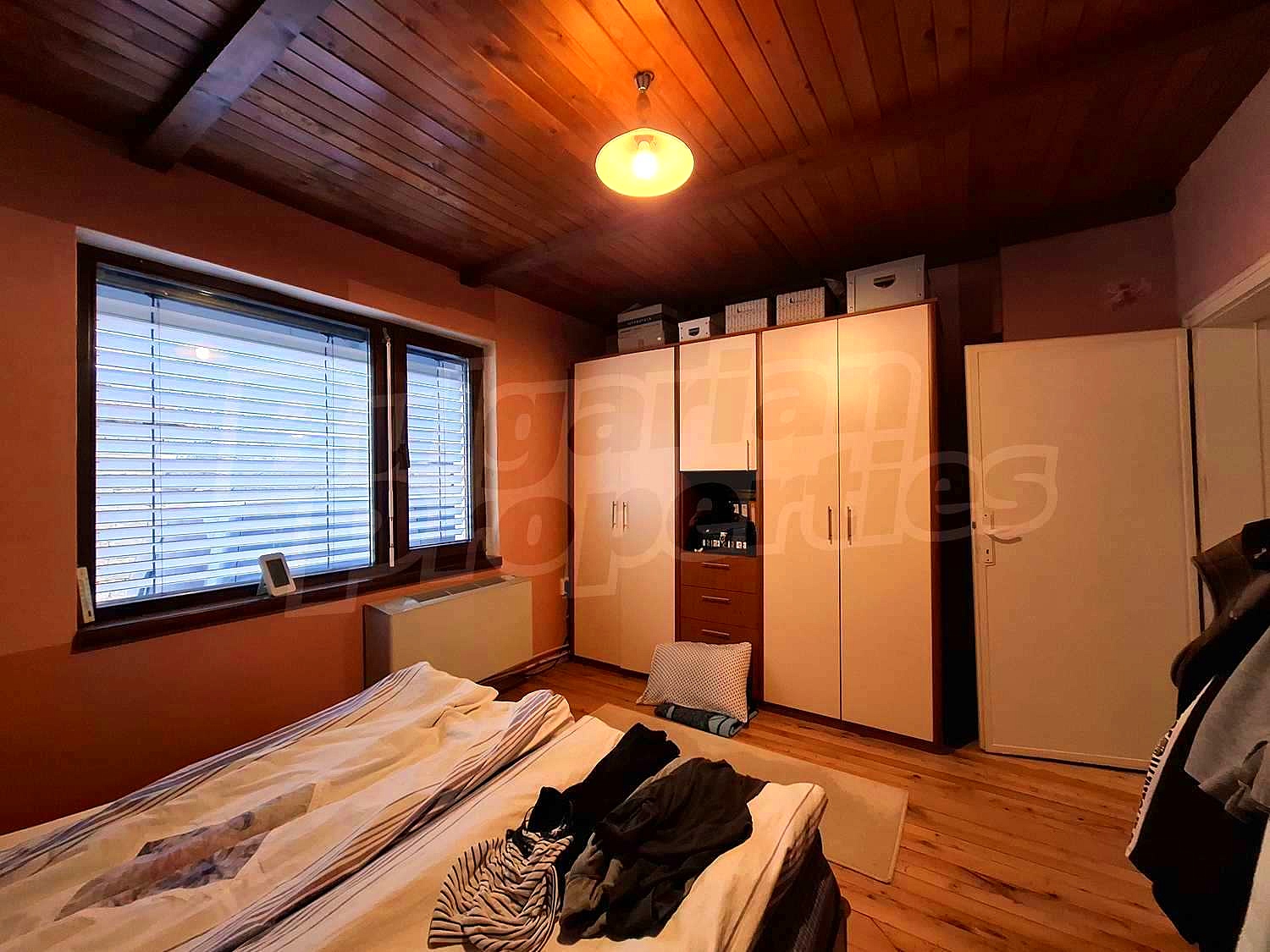 Gallery Picture 12