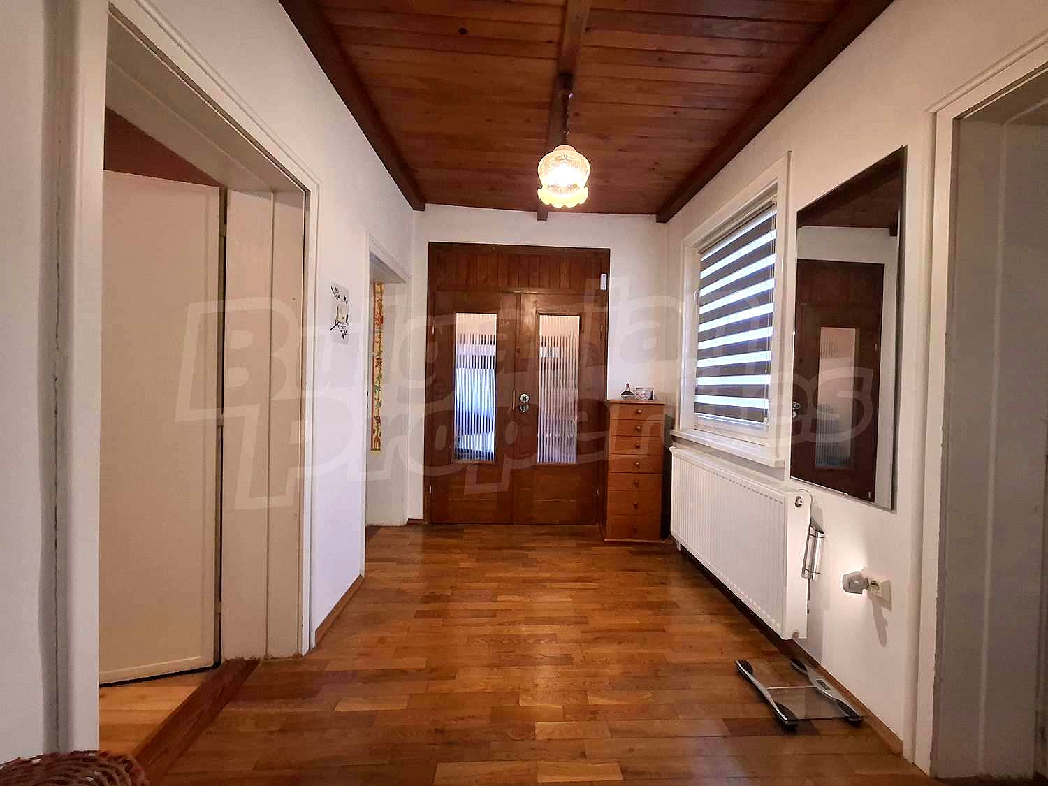 Gallery Picture 8