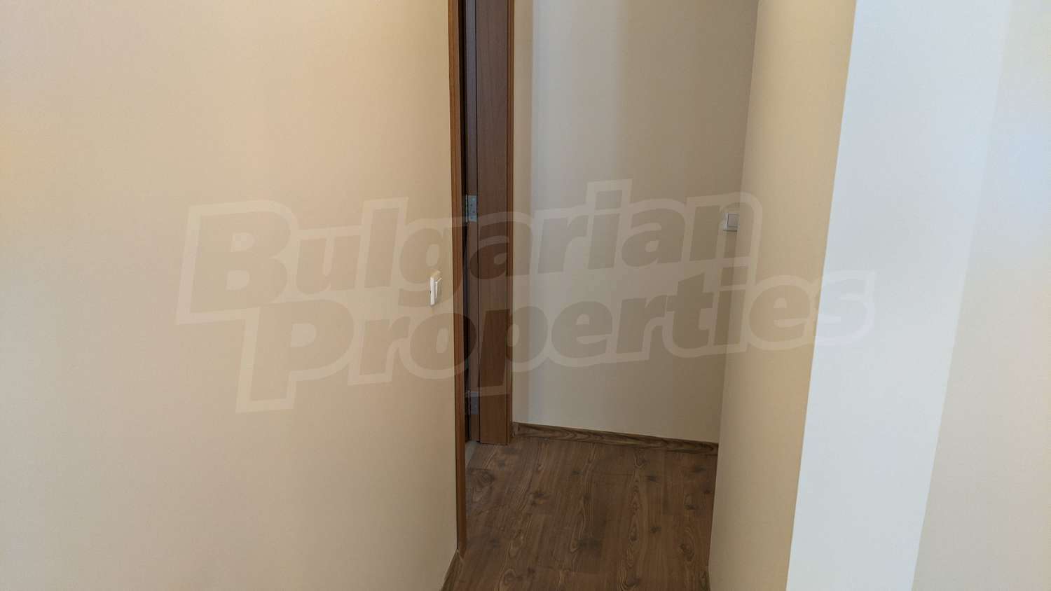 Gallery Picture 12
