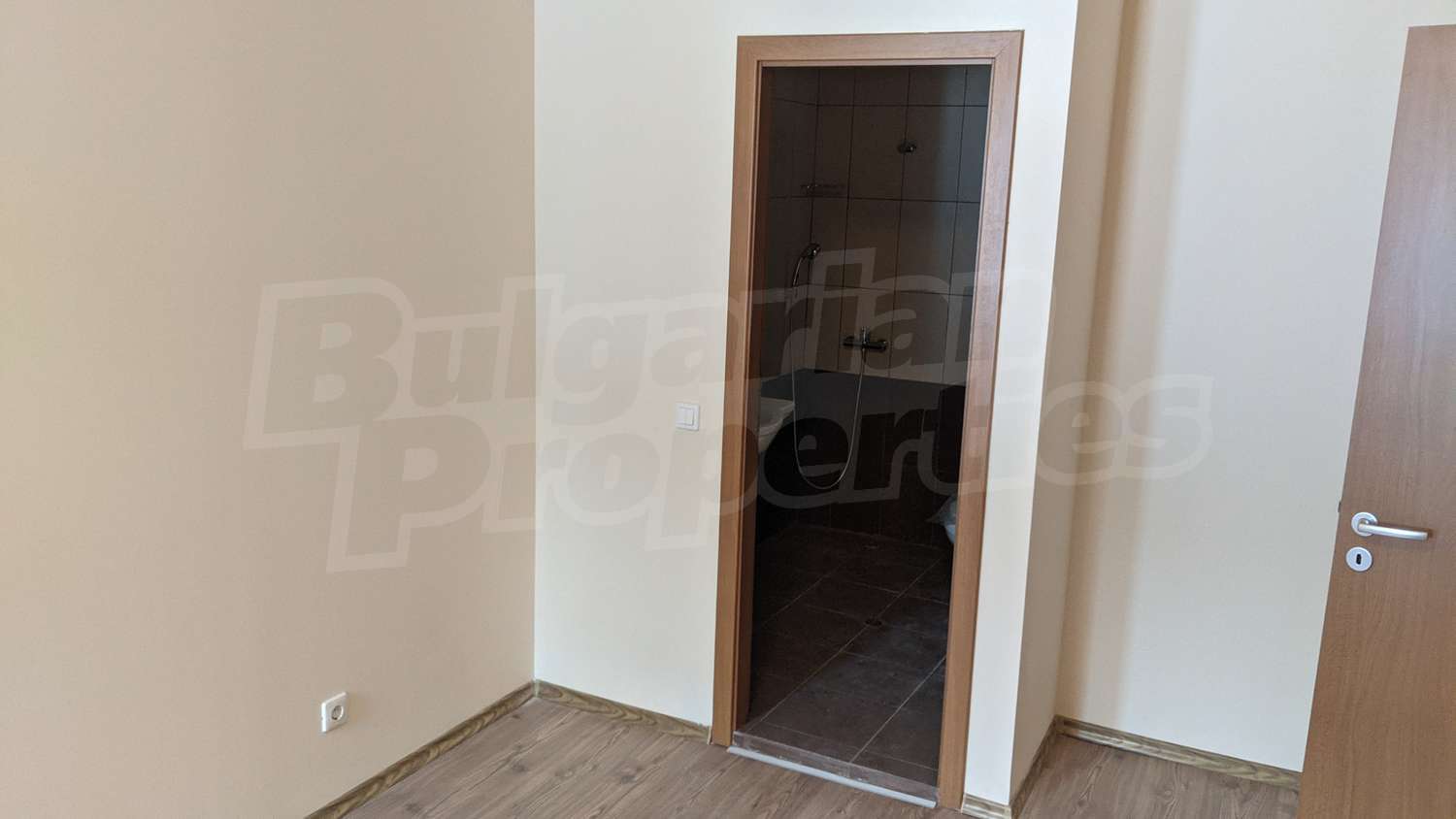 Gallery Picture 15