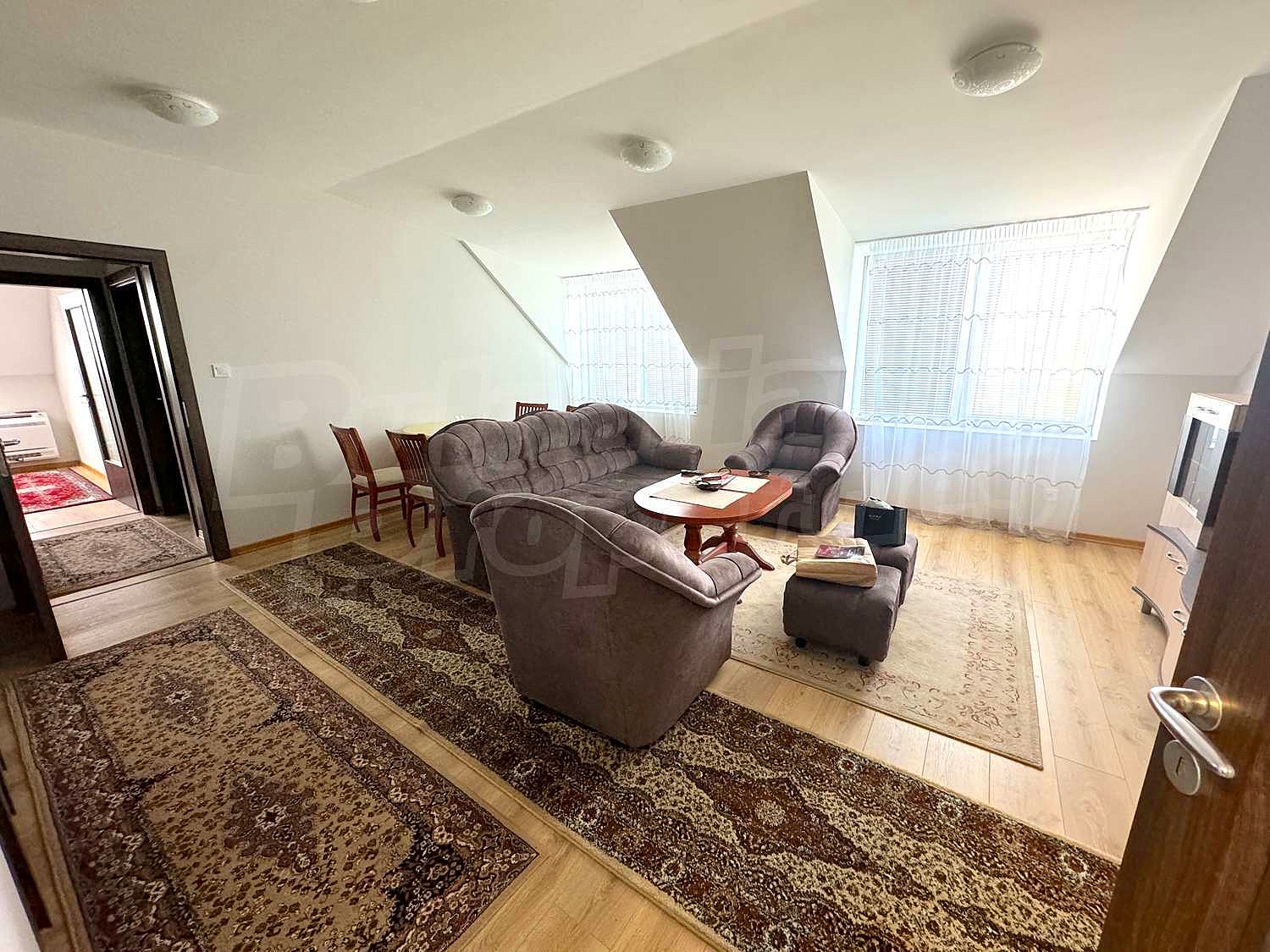 Gallery Picture 17
