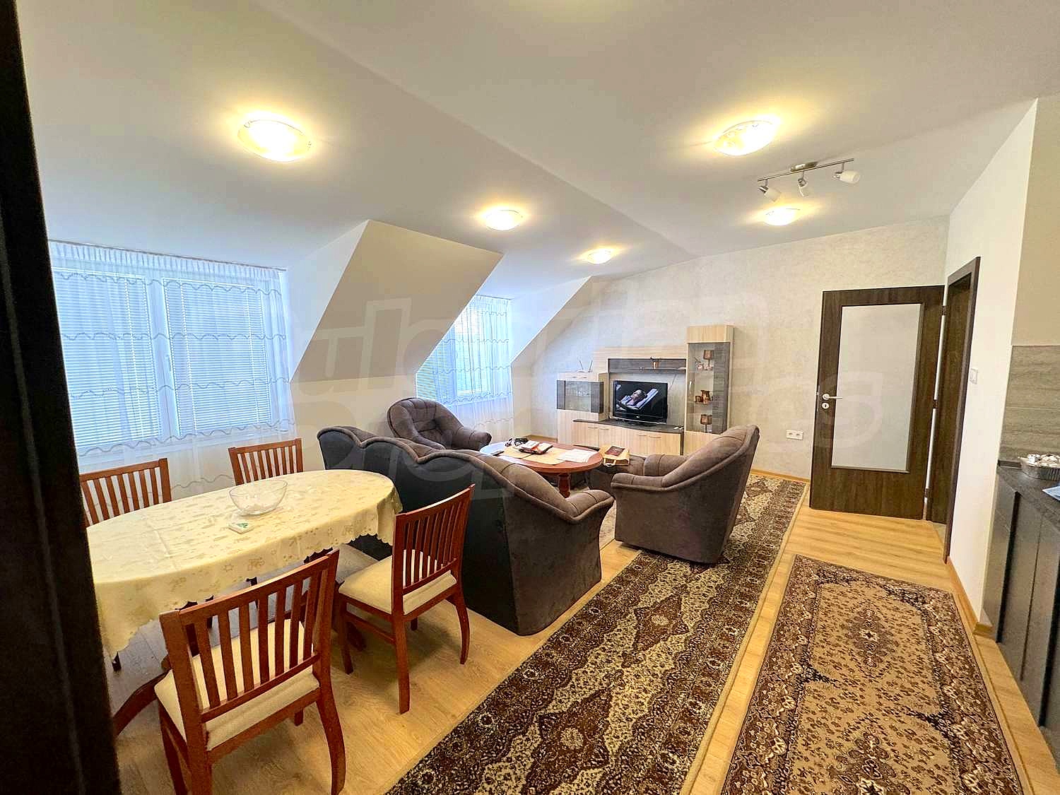 Gallery Picture 14