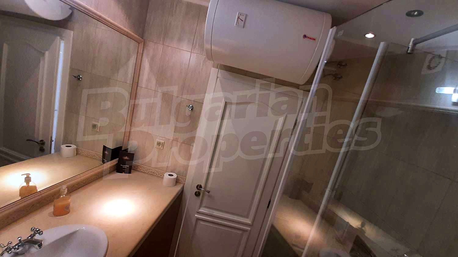 Gallery Picture 10