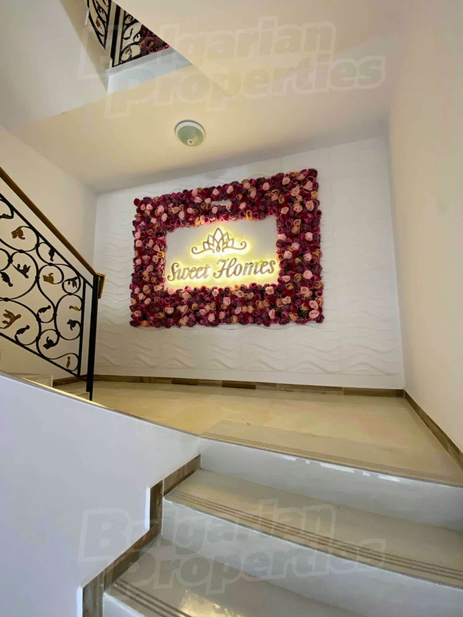 Gallery Picture 6