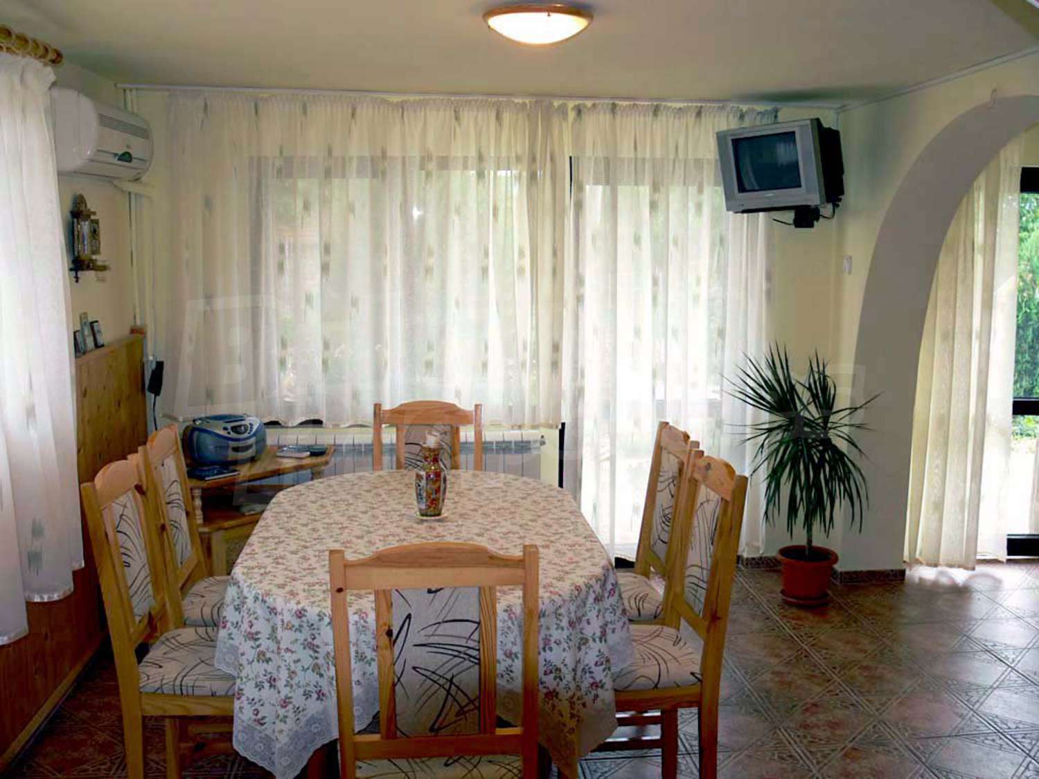 Gallery Picture 15