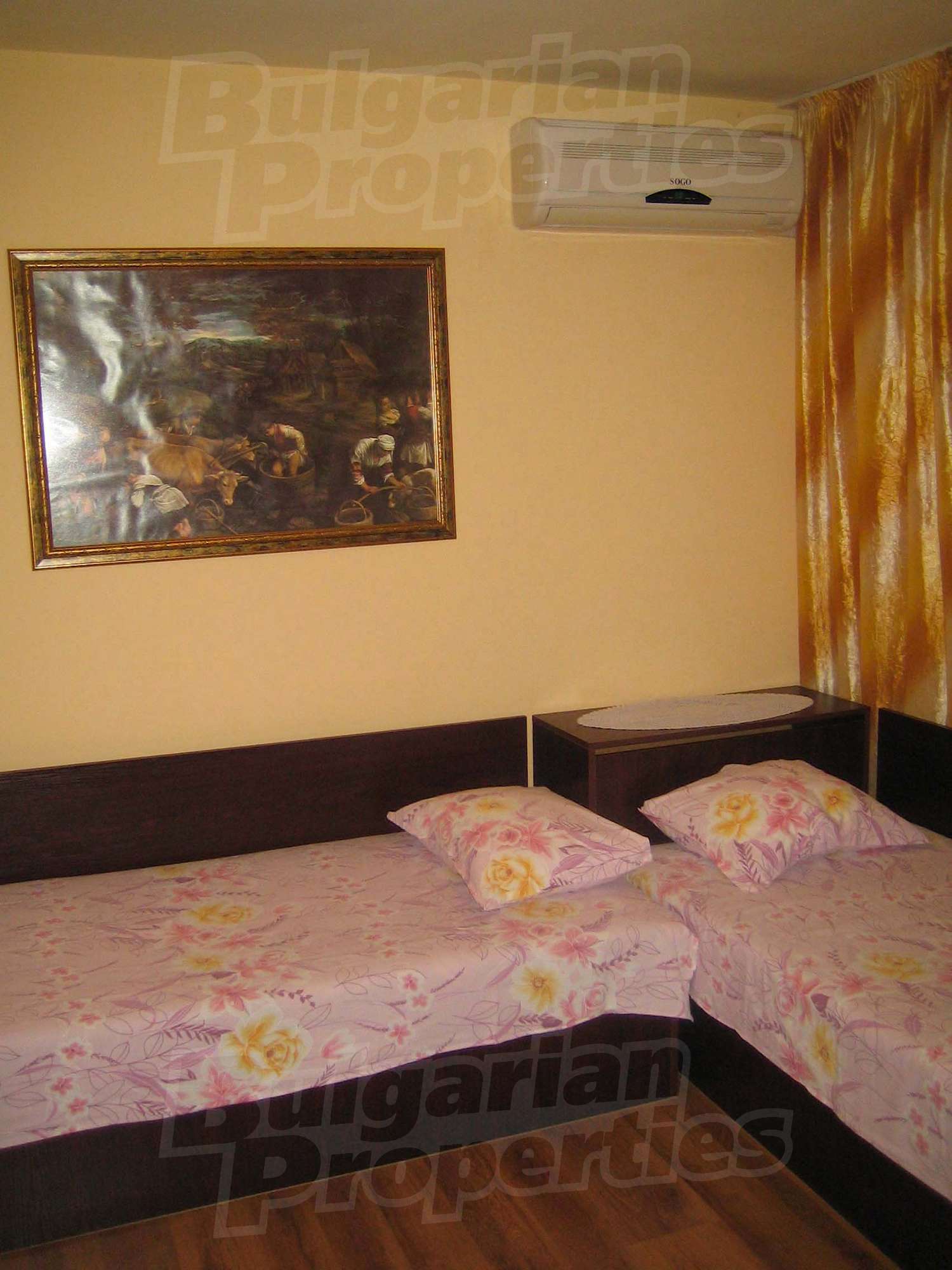 Gallery Picture 35