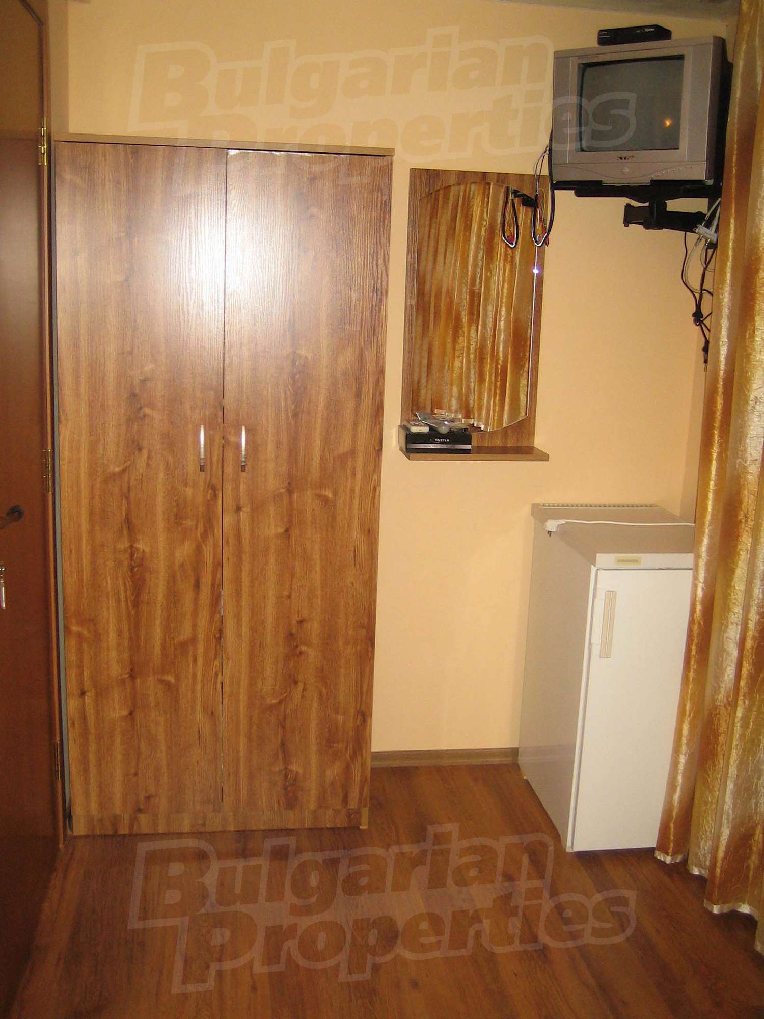 Gallery Picture 37