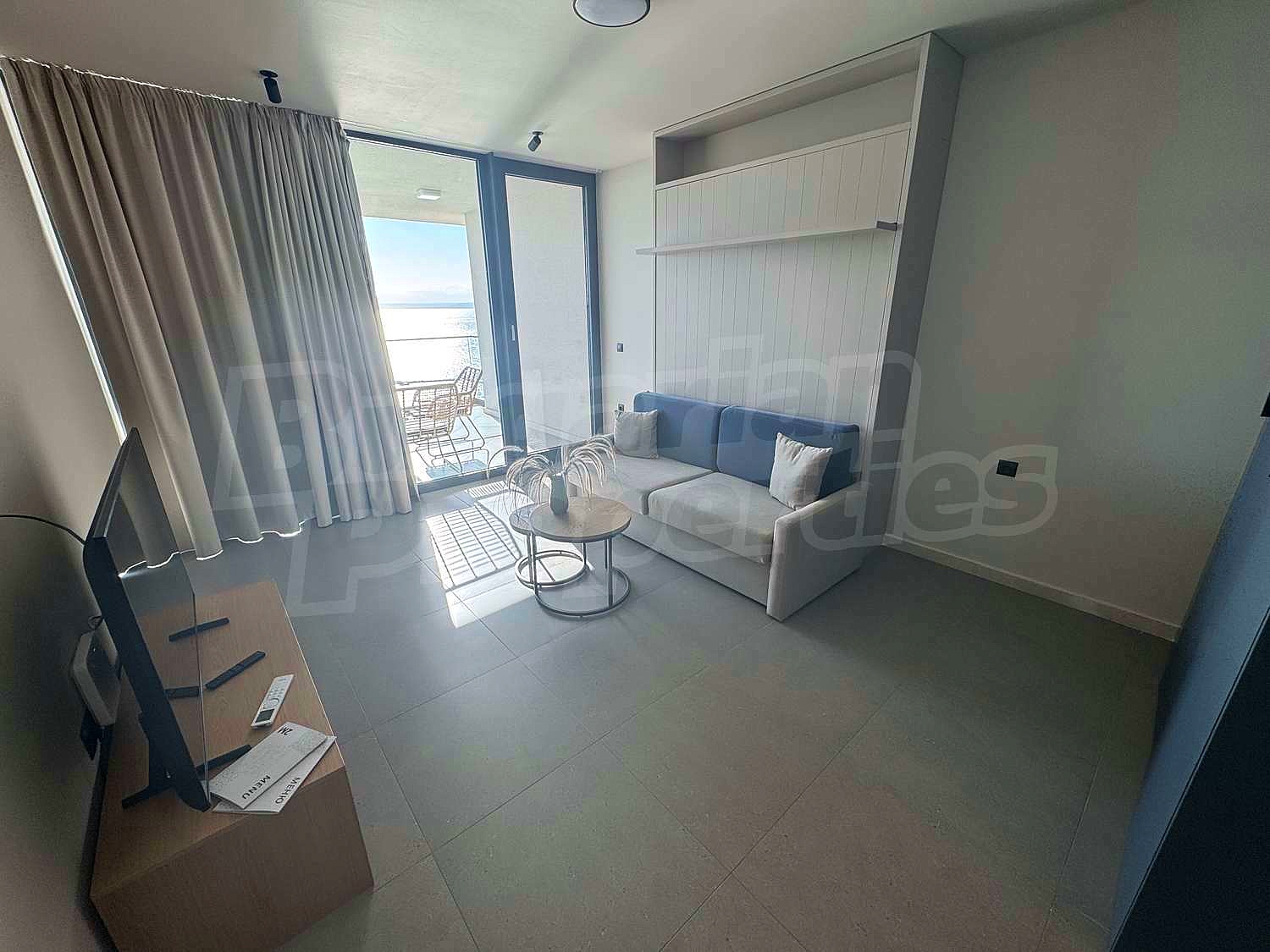 Gallery Picture 10