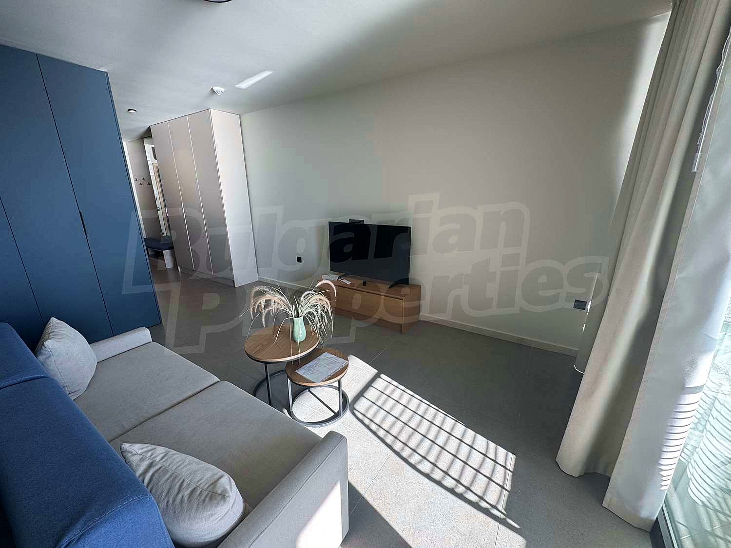 Gallery Picture 15