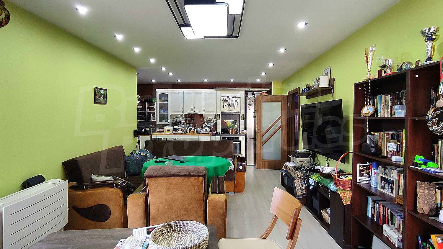 Gallery Picture 2