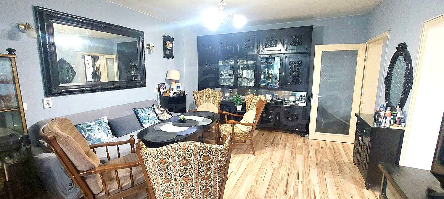 Gallery Picture 5