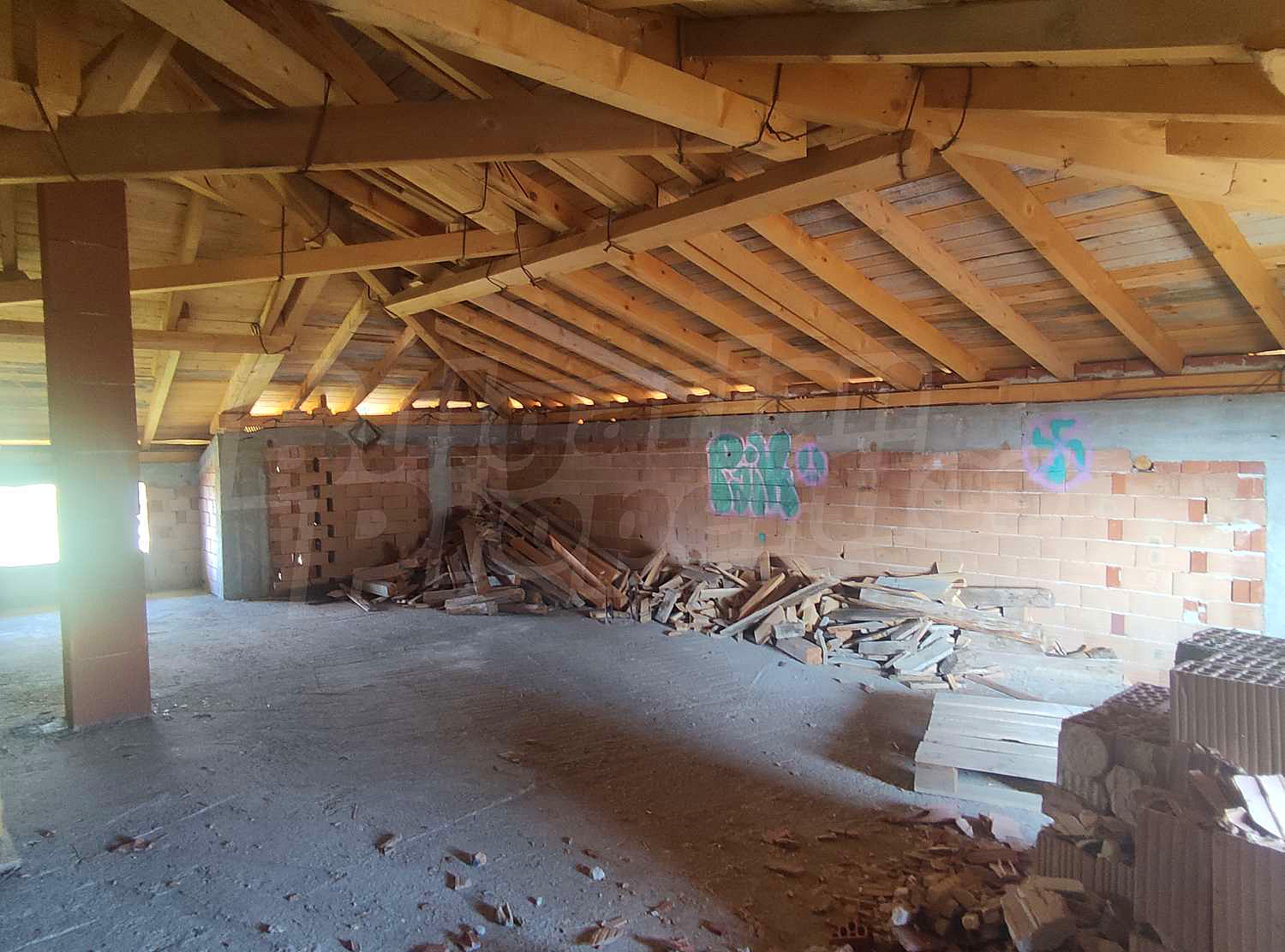 Gallery Picture 19