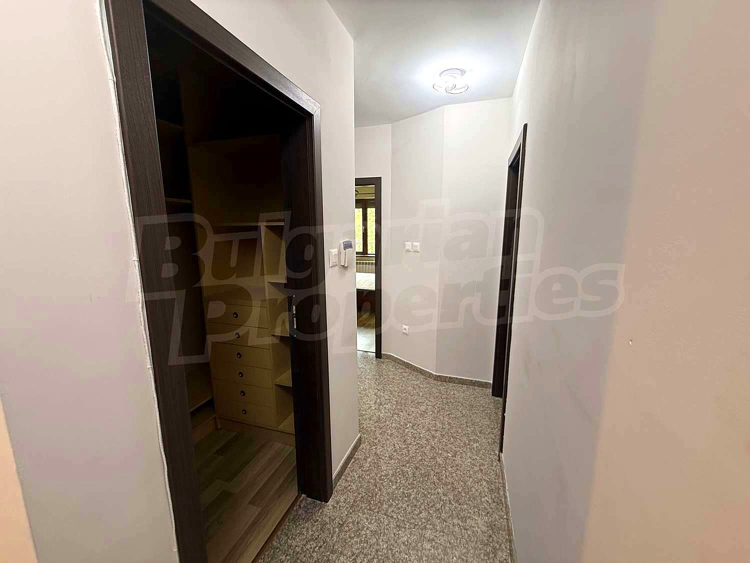 Gallery Picture 9