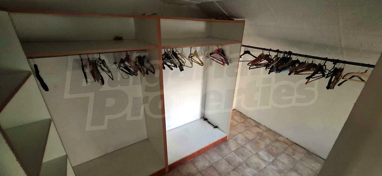 Gallery Picture 27