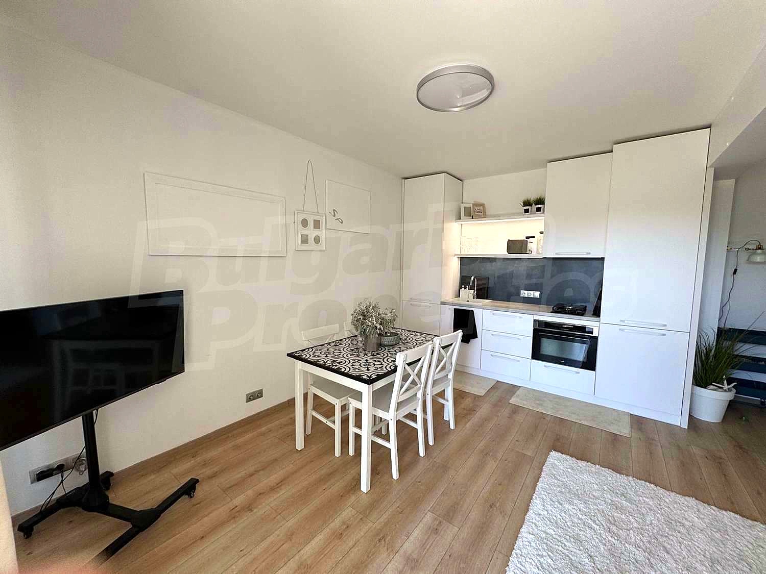 Gallery Picture 3