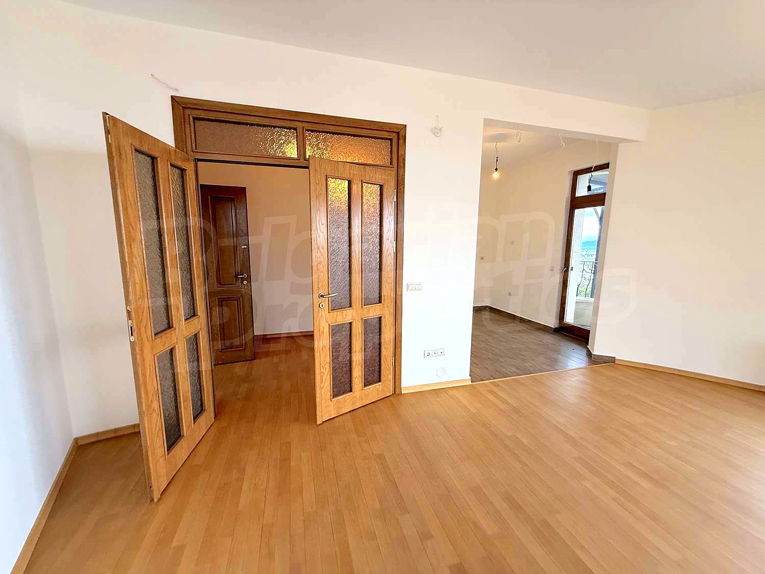 Gallery Picture 5