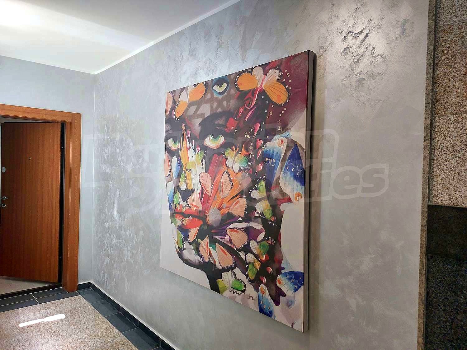 Gallery Picture 12