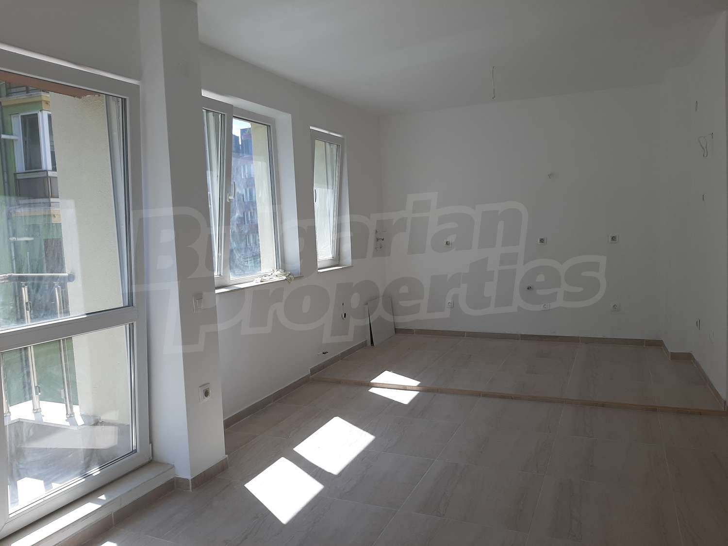 Gallery Picture 10
