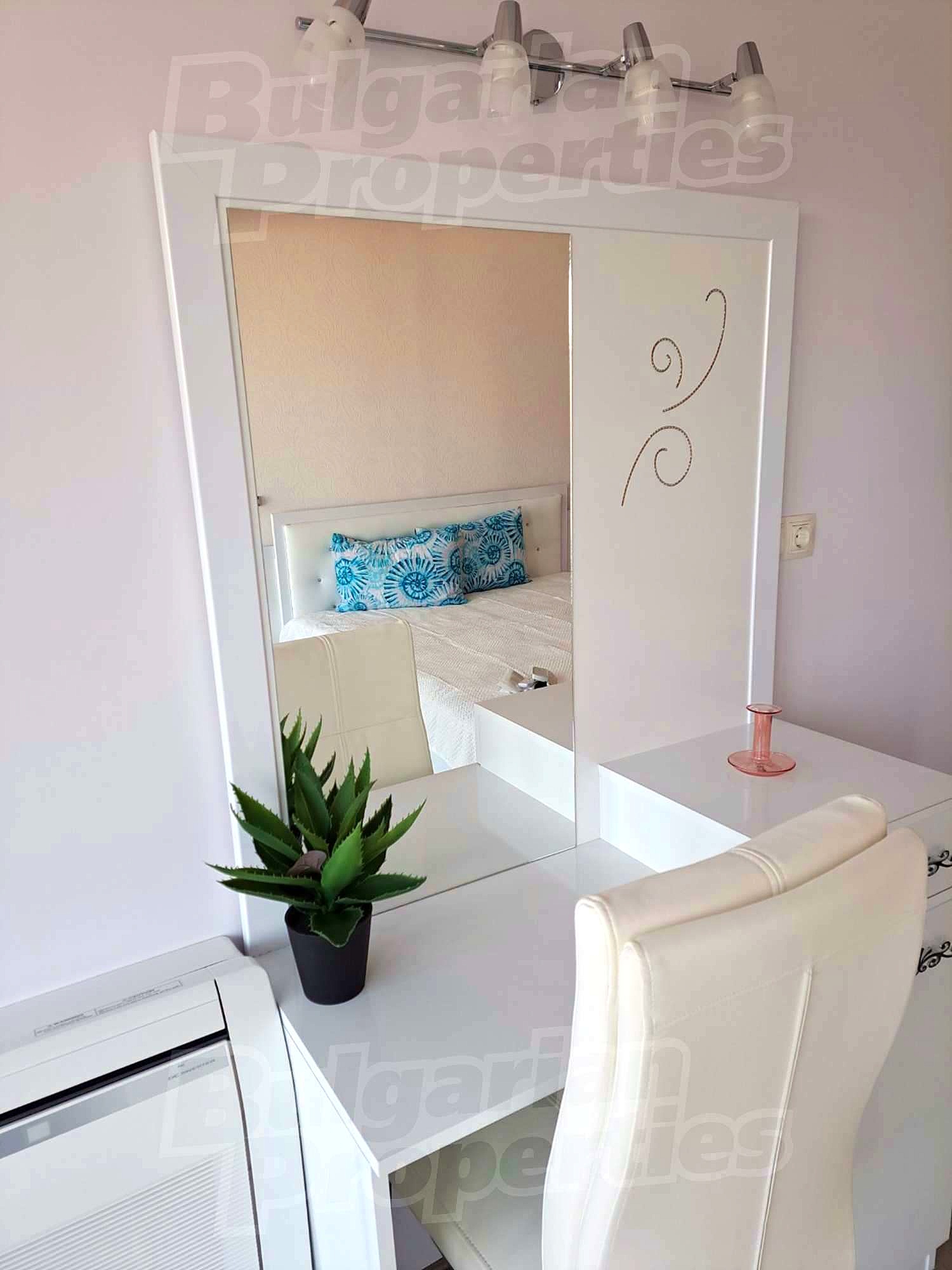 Gallery Picture 23