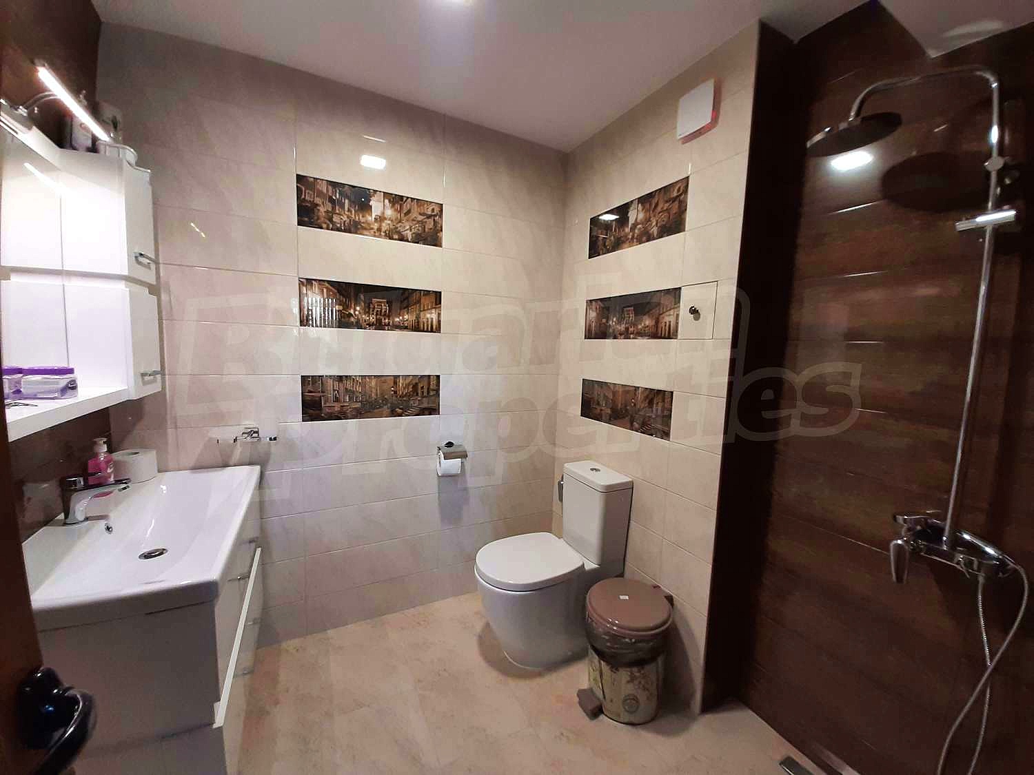 Gallery Picture 45