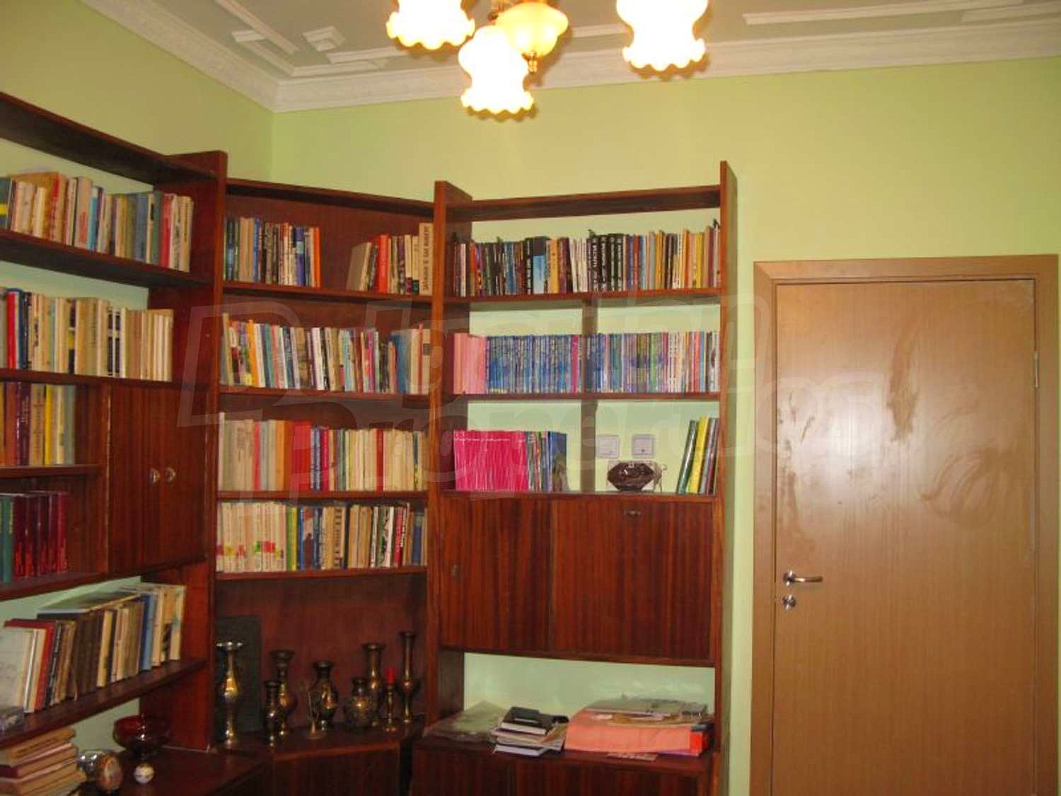 Gallery Picture 5