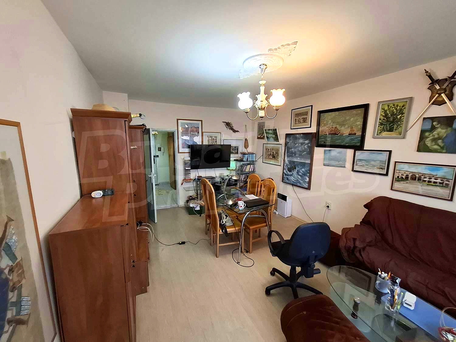 Gallery Picture 10
