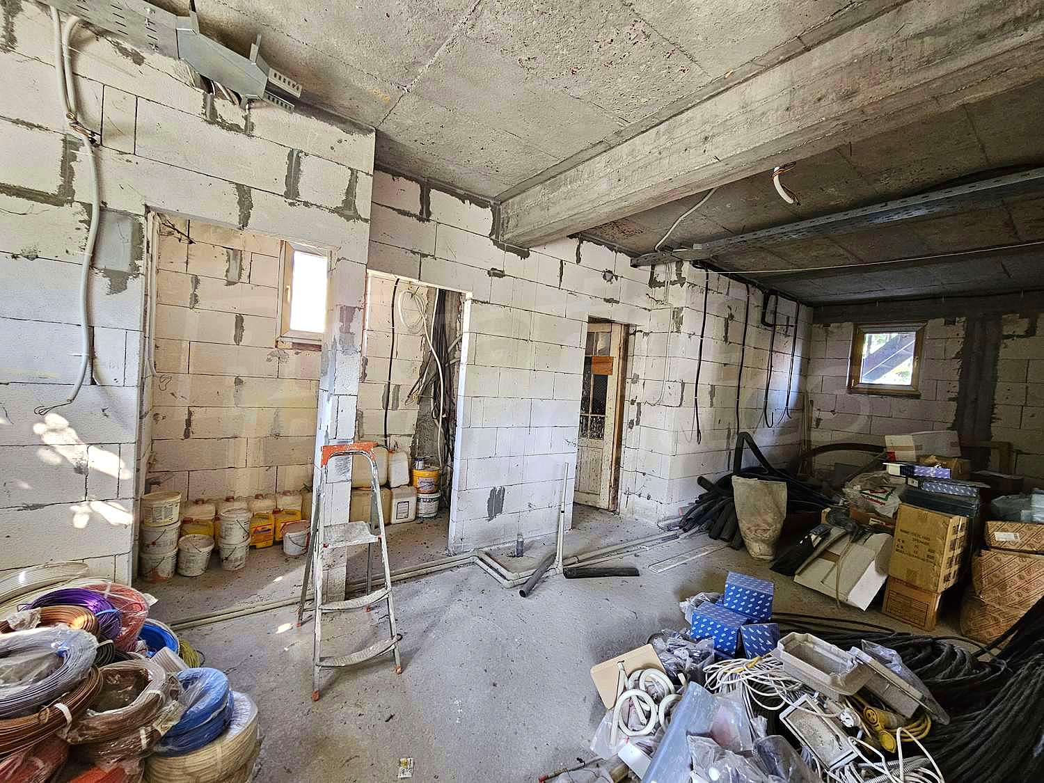 Gallery Picture 48