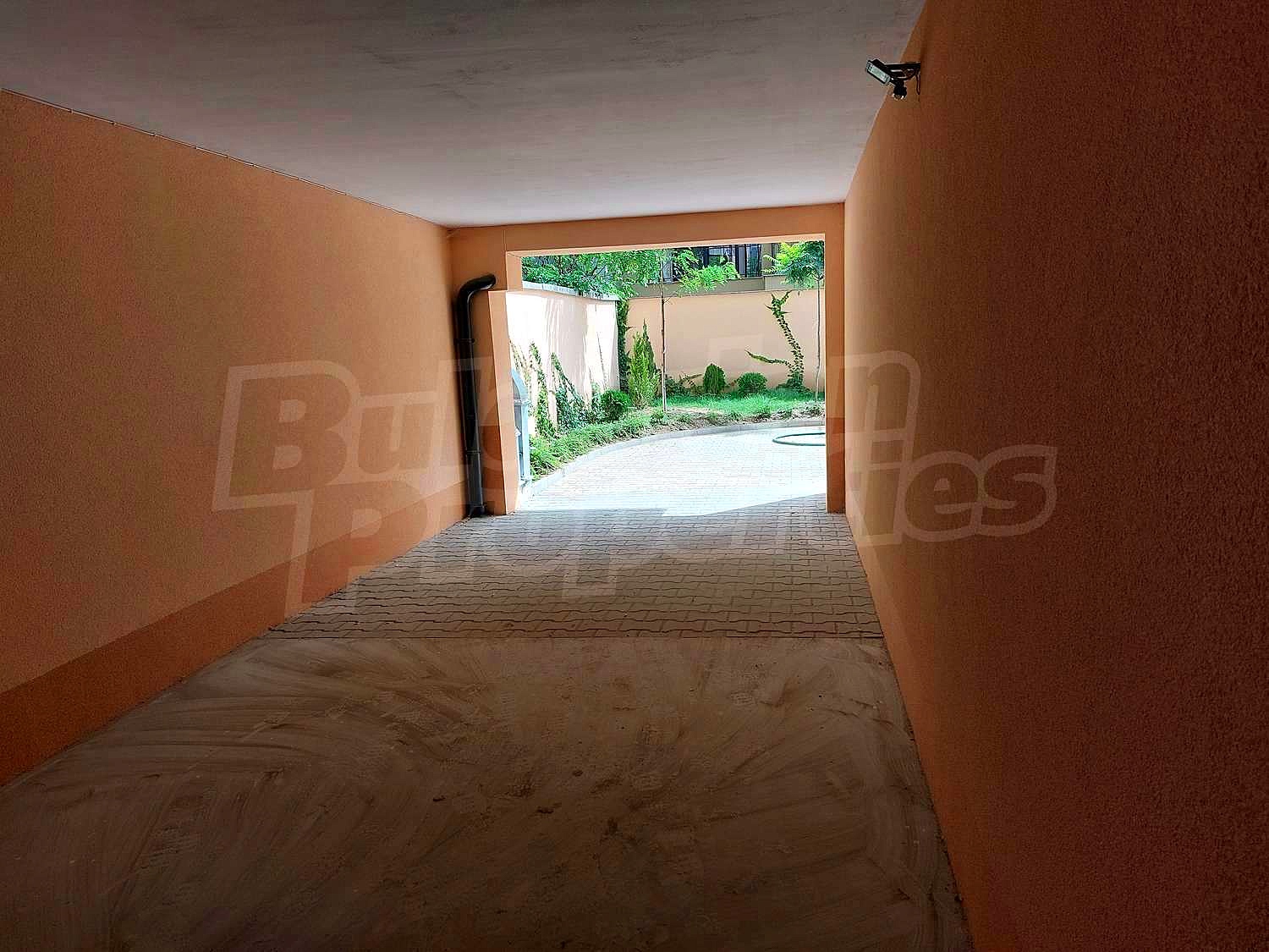 Gallery Picture 23