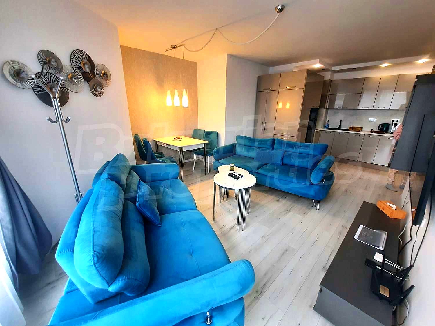Gallery Picture 5
