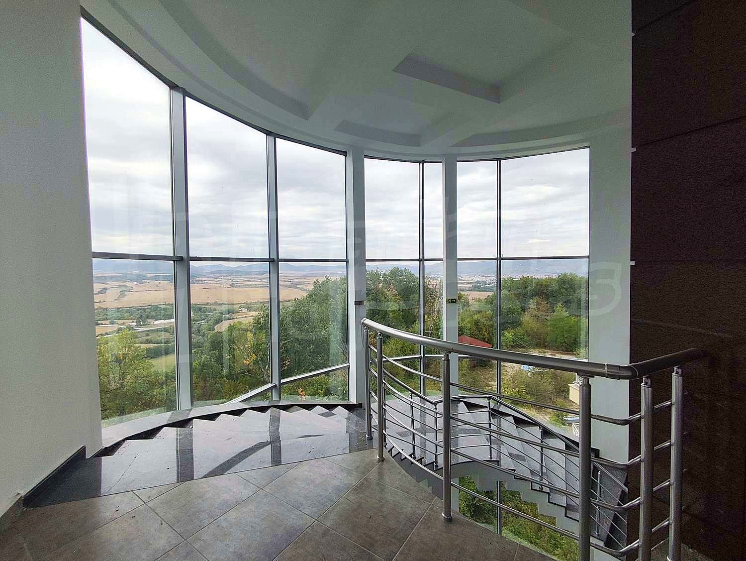 Gallery Picture 29