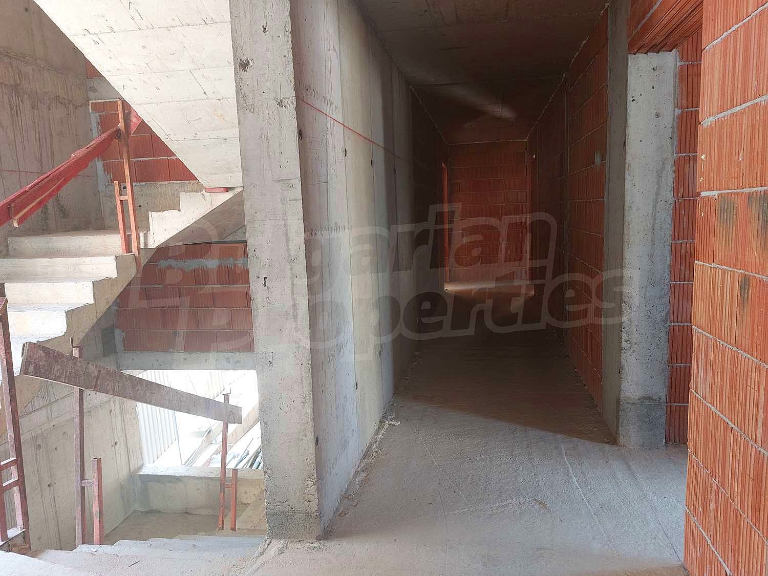Gallery Picture 15