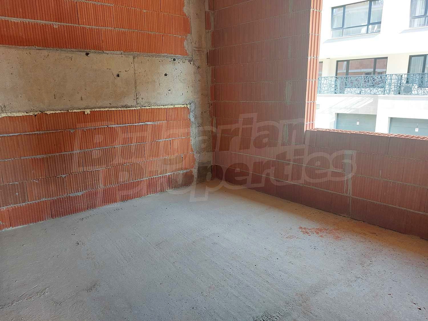 Gallery Picture 10