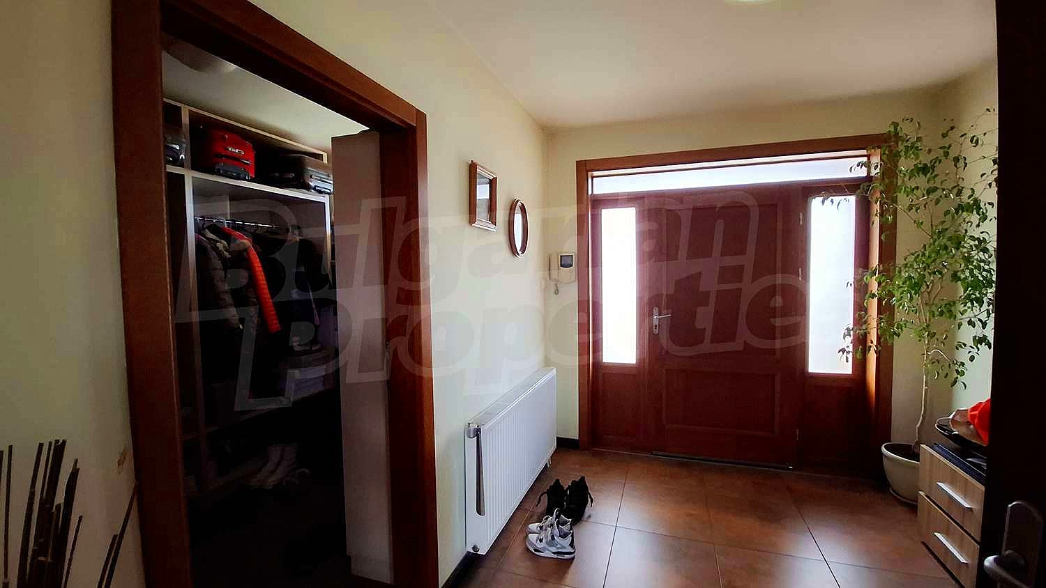 Gallery Picture 7