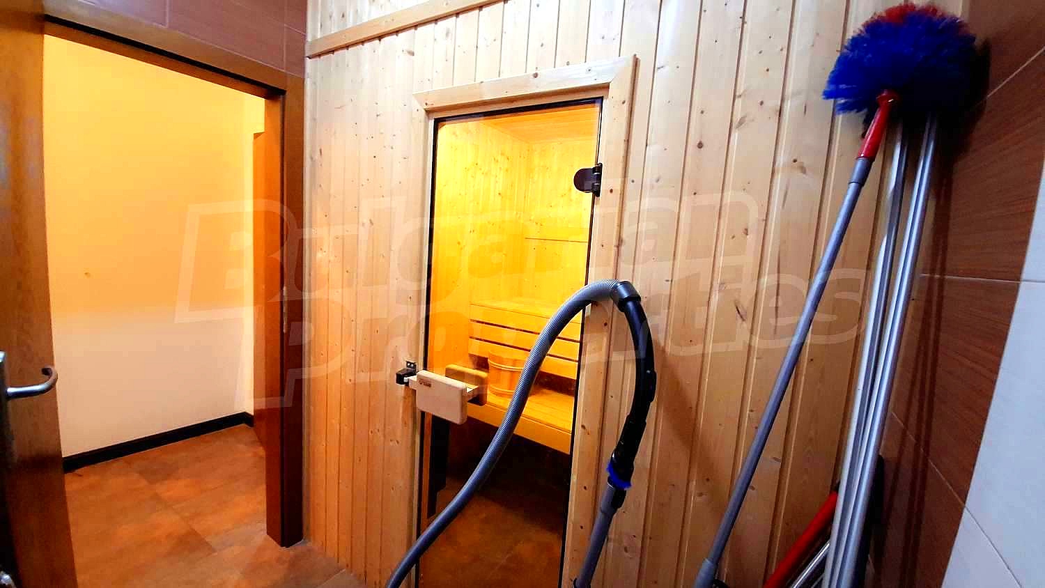 Gallery Picture 18