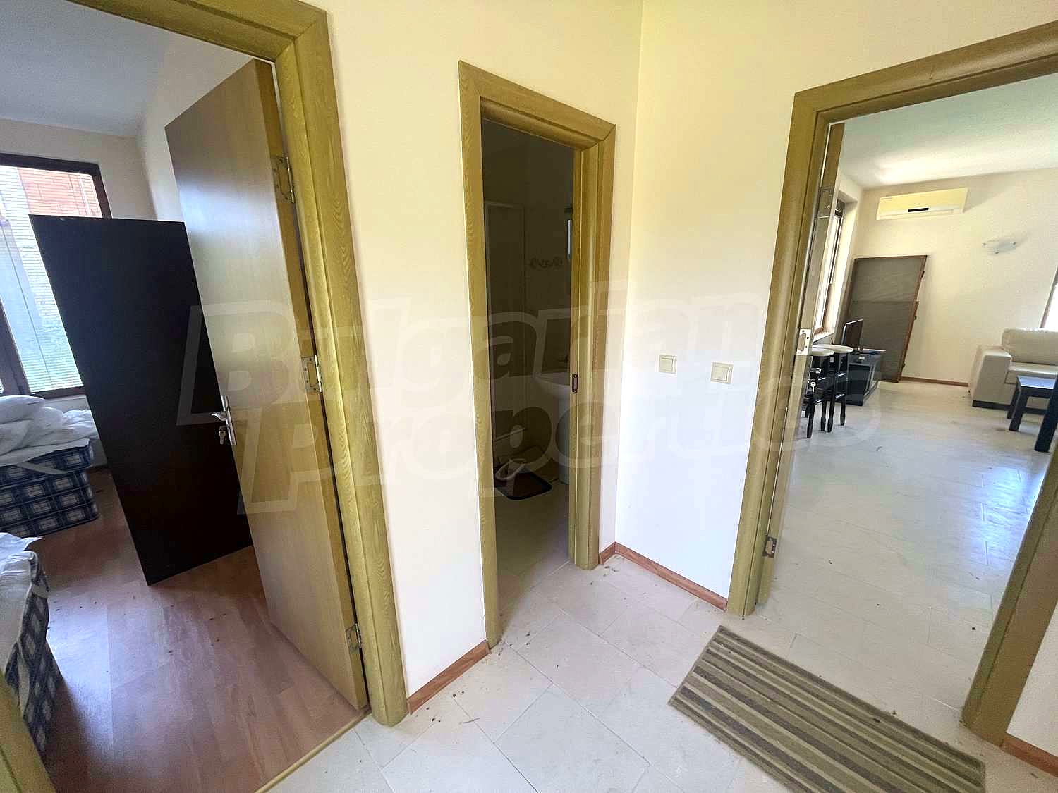 Gallery Picture 10