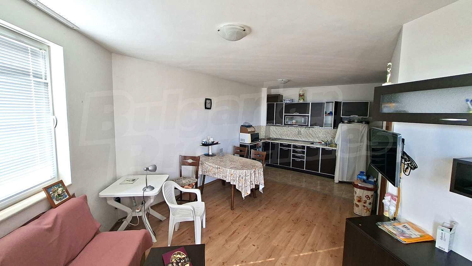 Gallery Picture 2