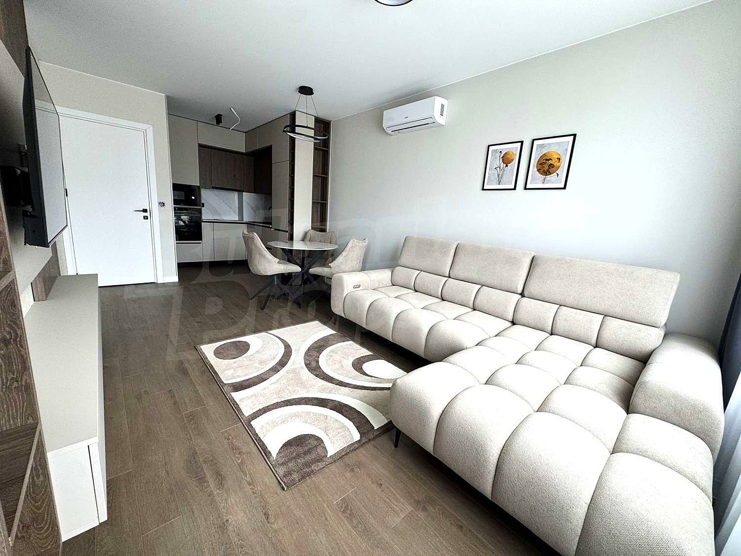 Gallery Picture 3
