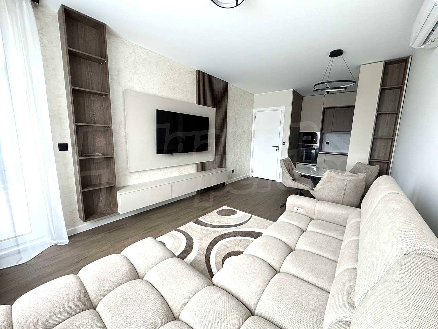 Gallery Picture 4