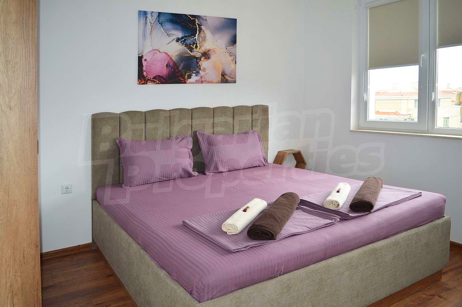Gallery Picture 16
