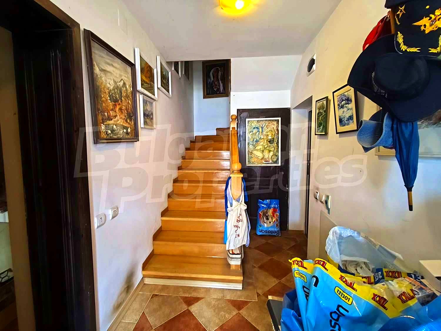 Gallery Picture 8