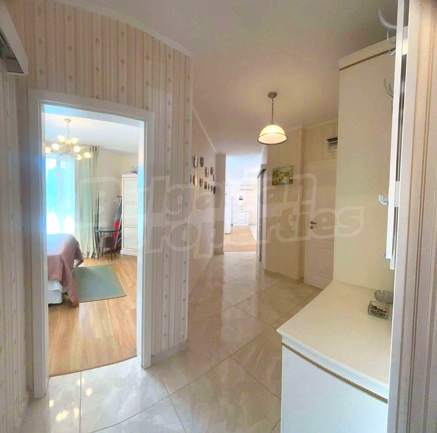 Gallery Picture 15